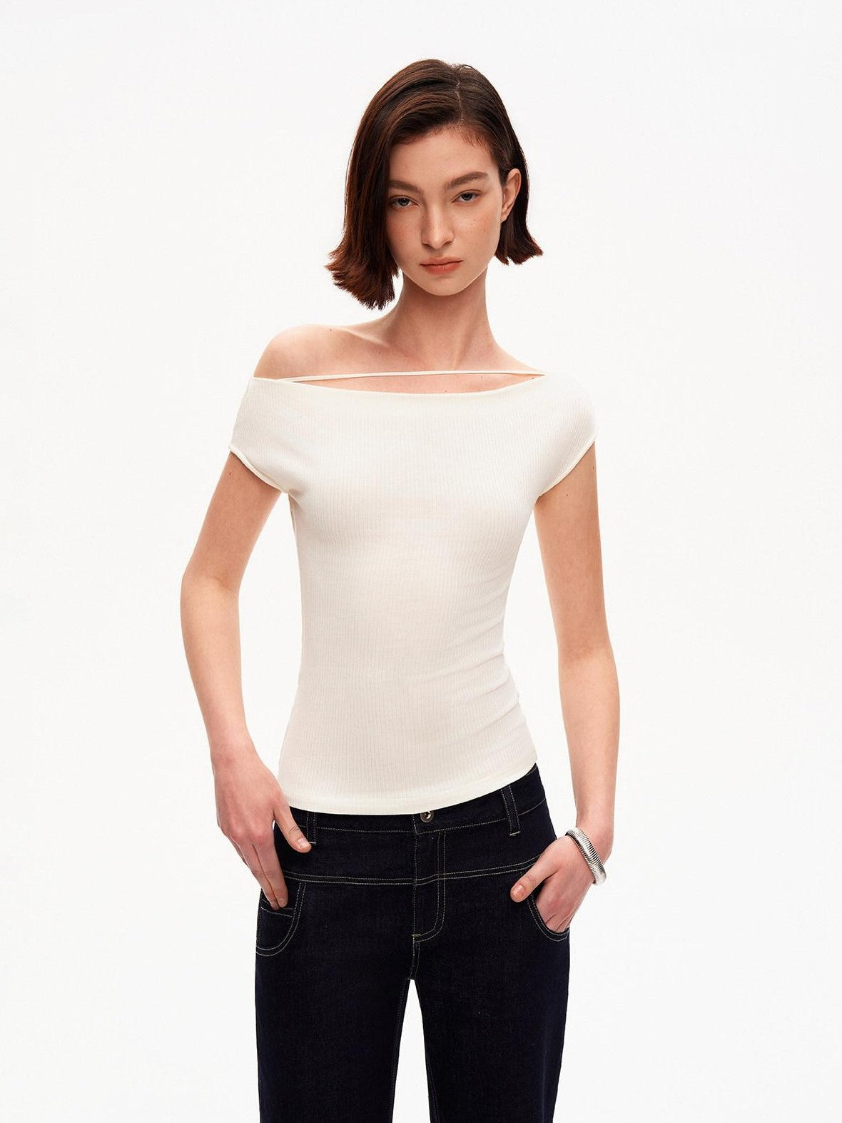 STRIKE A POSE Soft Wool Knit Asymmetrical Slim Women&