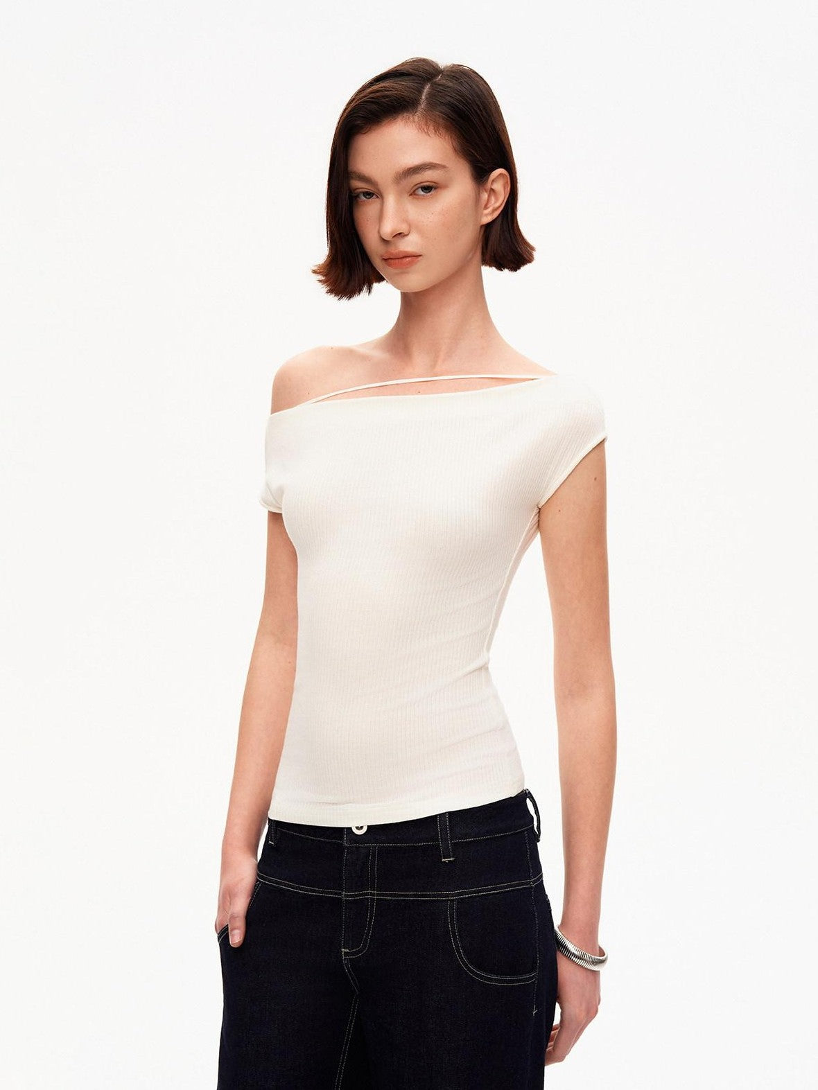 STRIKE A POSE Soft Wool Knit Asymmetrical Slim Women&