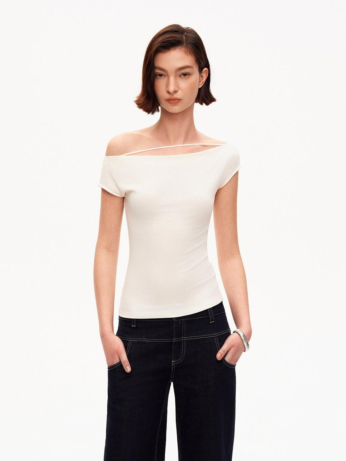 STRIKE A POSE Soft Wool Knit Asymmetrical Slim Women&
