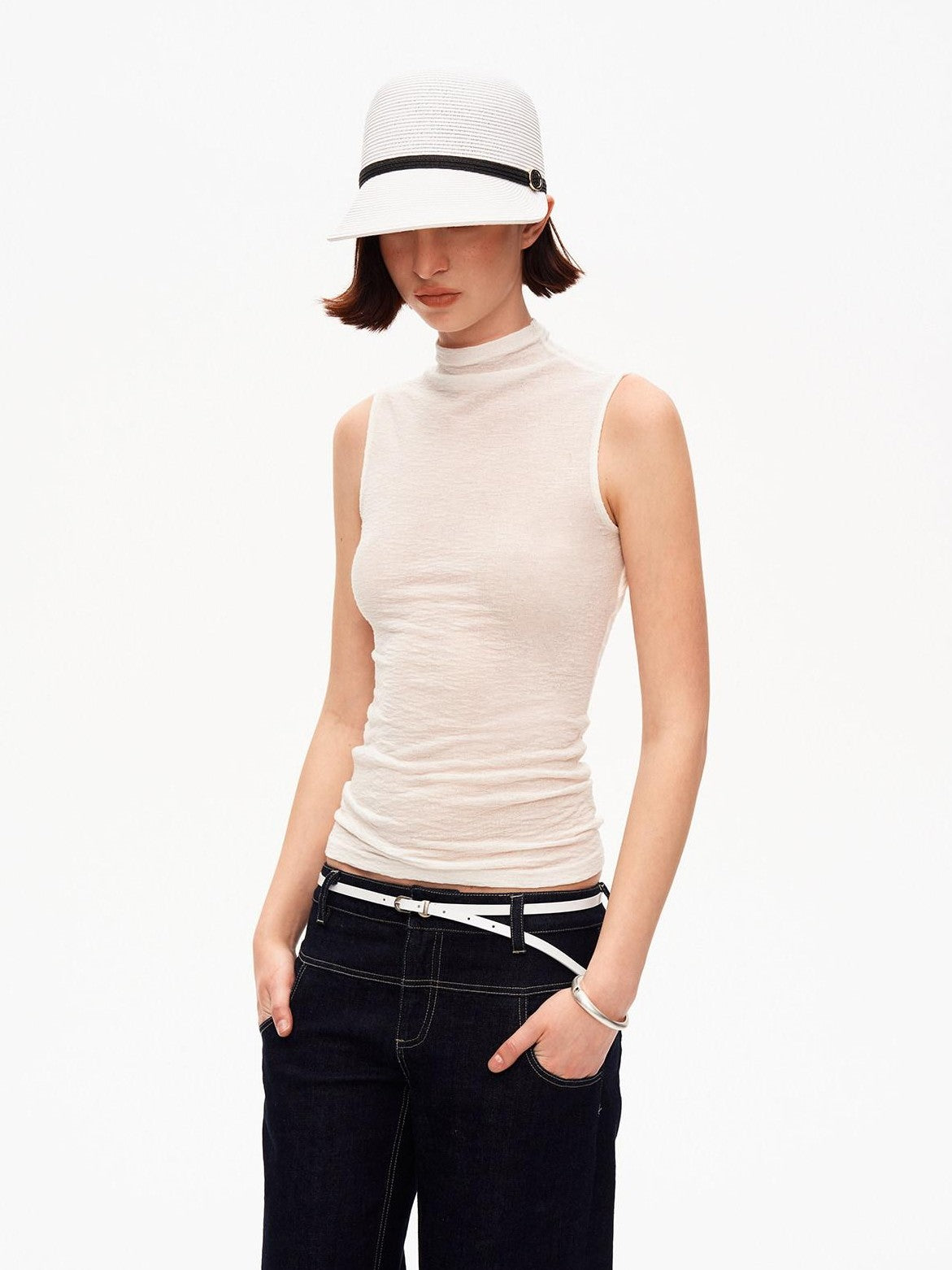 STRIKE A POSE Subtle Back Reveal Mock Neck Slim Knit Women&