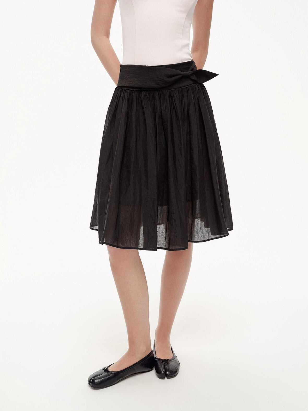 STRIKE A POSE Textured Bow Asymmetric Twist Side Zip Ballet Women&