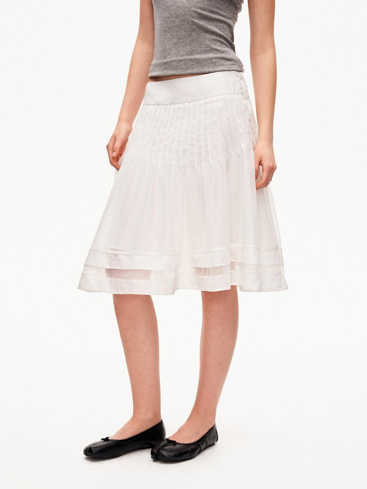 STRIKE A POSE Tuck Pleat Low Waist Zipper Women&