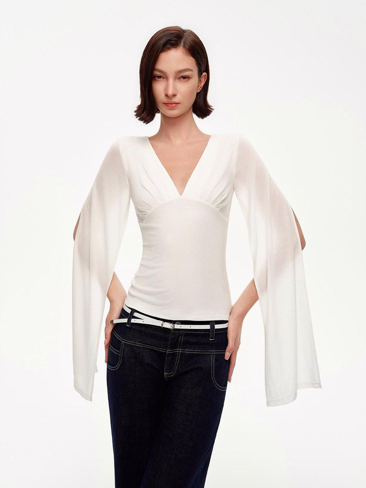 STRIKE A POSE Two Way V-neck Side Slit Mesh Sleeve Women&