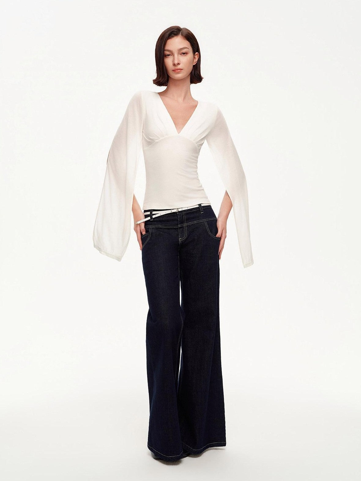 STRIKE A POSE Two Way V-neck Side Slit Mesh Sleeve Women&