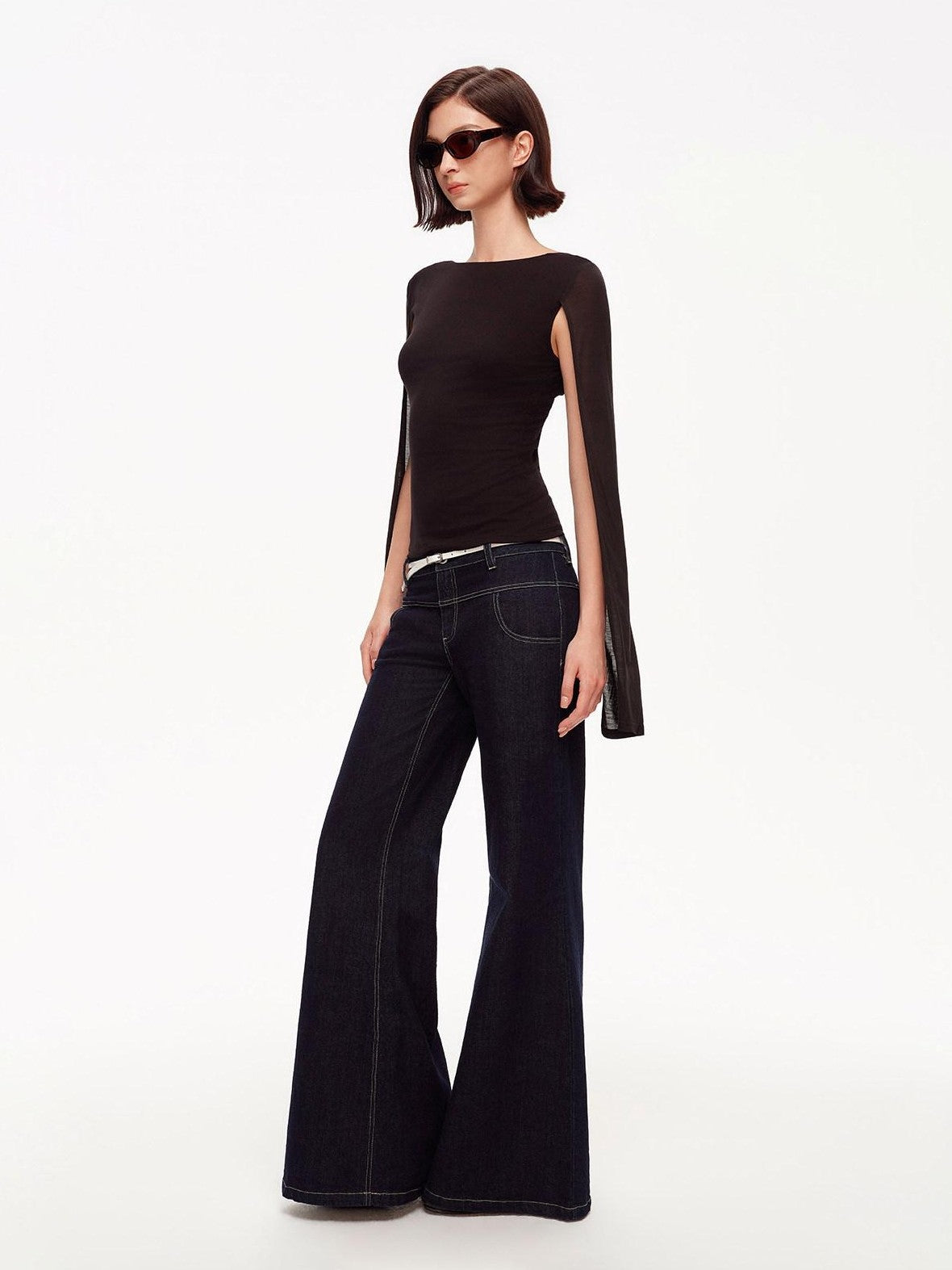 STRIKE A POSE Two Way V-neck Side Slit Mesh Sleeve Women&
