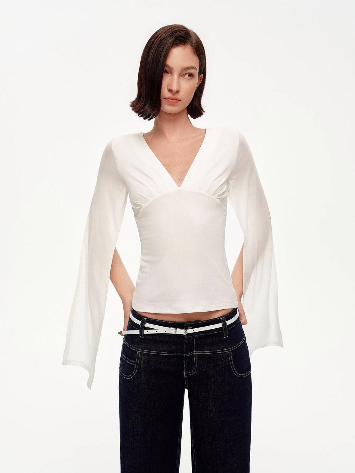 STRIKE A POSE Two Way V-neck Side Slit Mesh Sleeve Women&
