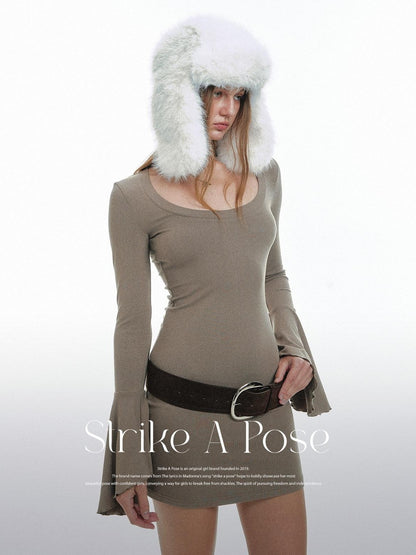 STRIKE A POSE U Neck Bell Sleeve Slim Knit Women&