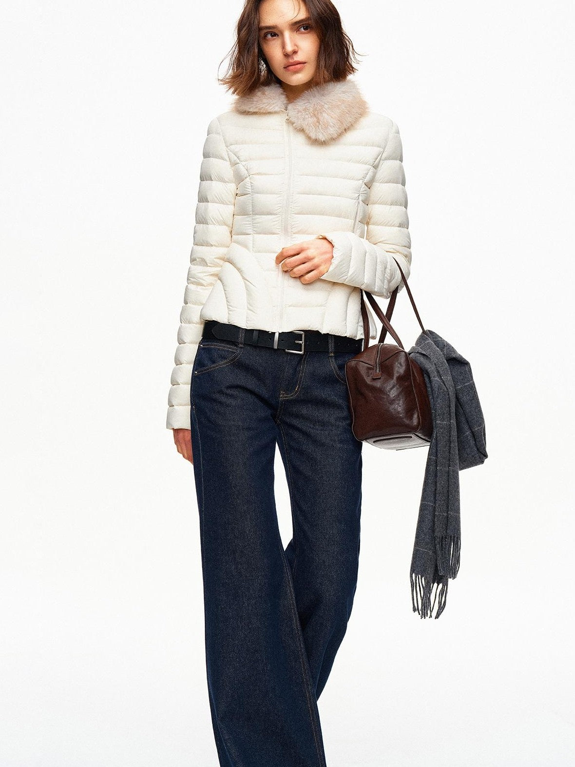 STRIKE A POSE Vintage Wash Distressed Modern Low Rise Cotton Women&