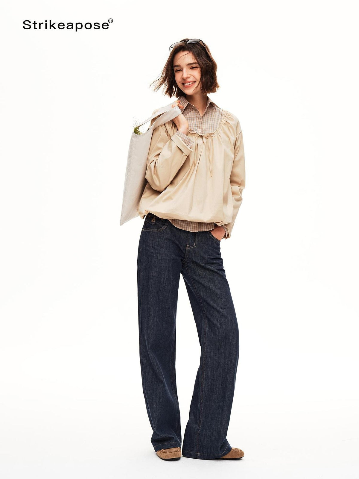 STRIKE A POSE Washed Rivet Low Rise Cotton Women&