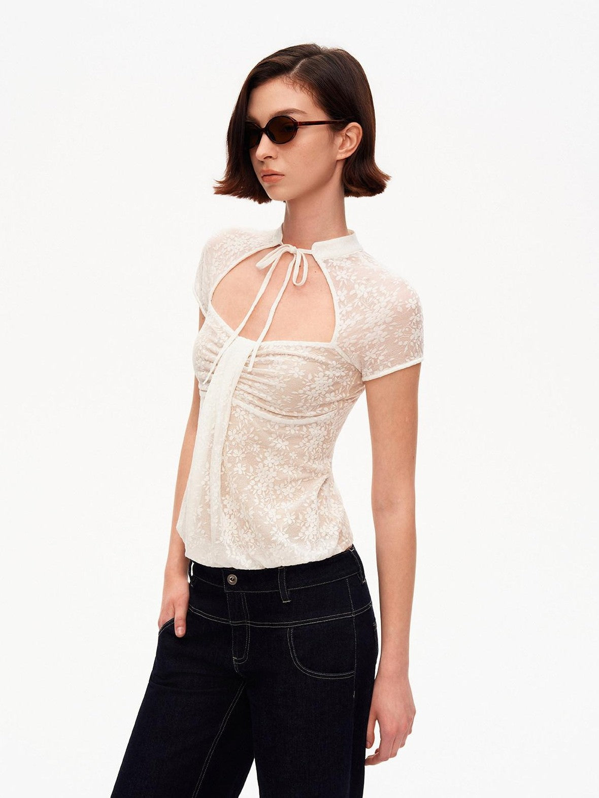 STRIKE A POSE White Lace Jacquard Cutout Stand Collar Women&