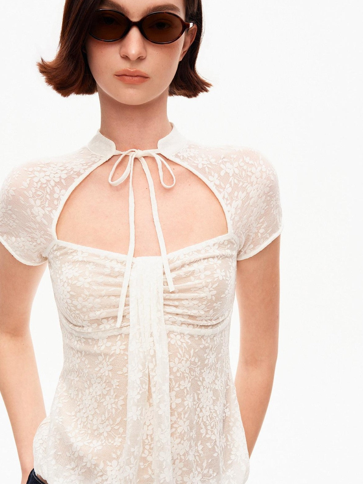 STRIKE A POSE White Lace Jacquard Cutout Stand Collar Women&