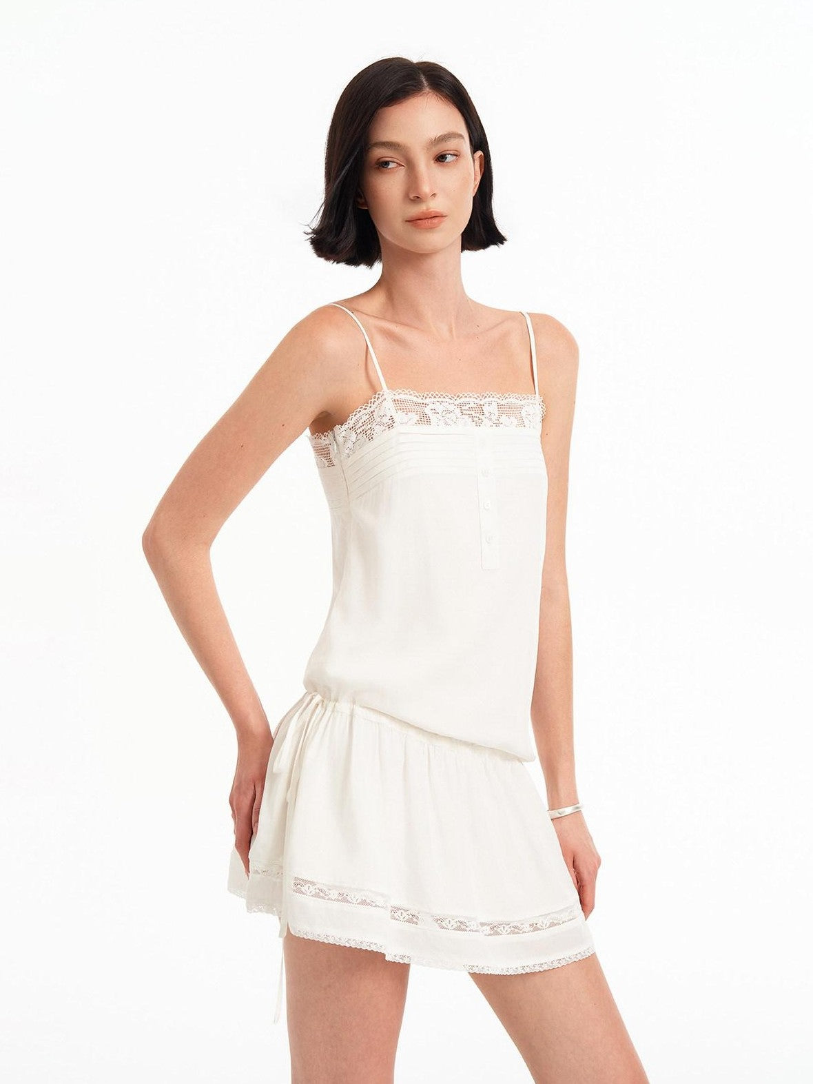 STRIKE A POSE White Pleated Lace Trim Button A Line Women&