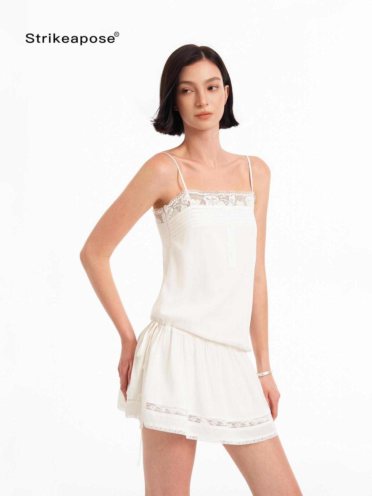 STRIKE A POSE White Pleated Lace Trim Button A Line Women&
