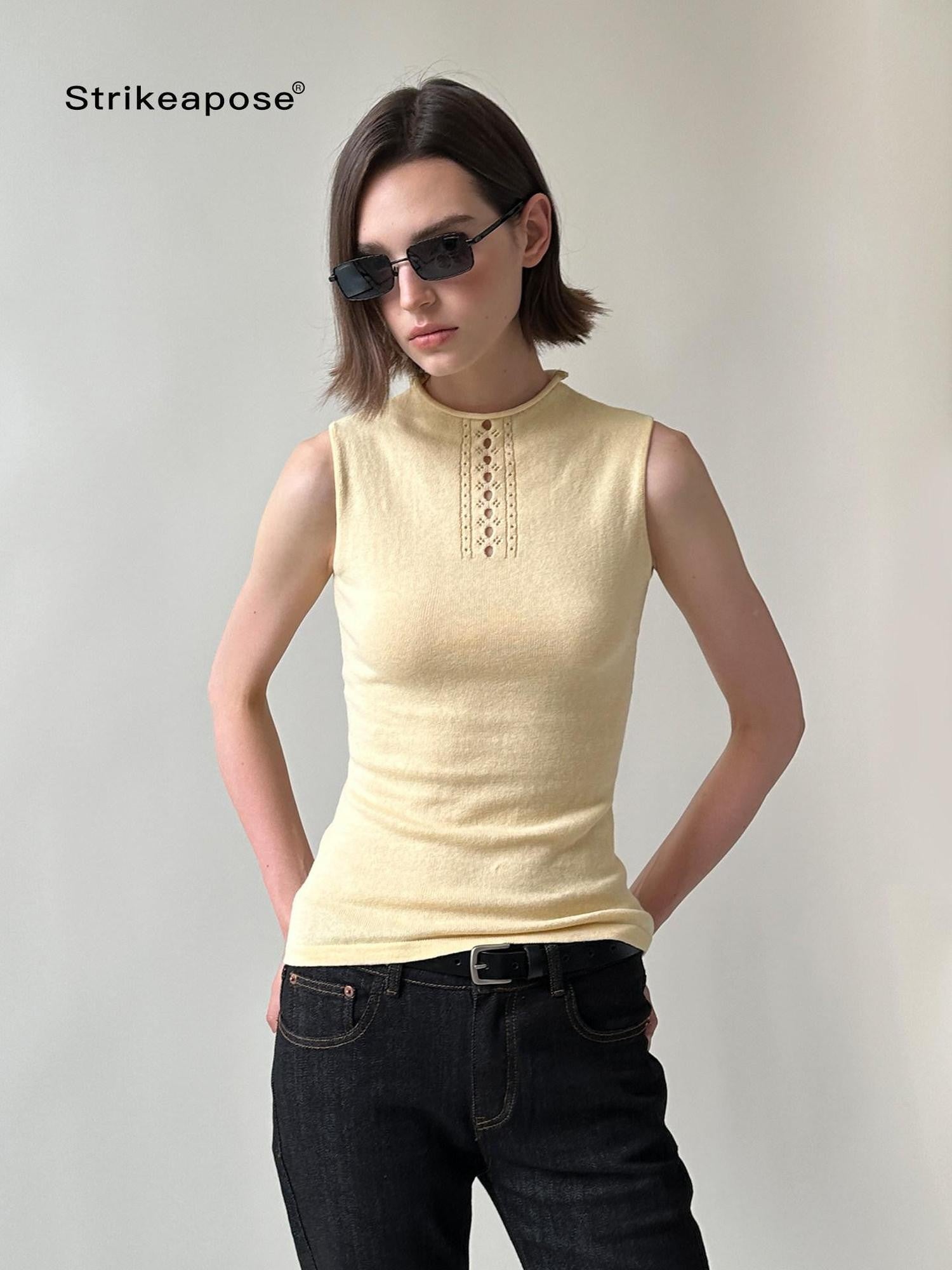 STRIKE A POSE Yellow Mock Neck Cutout Ruched High Stretch Knit Slim Fit Women&