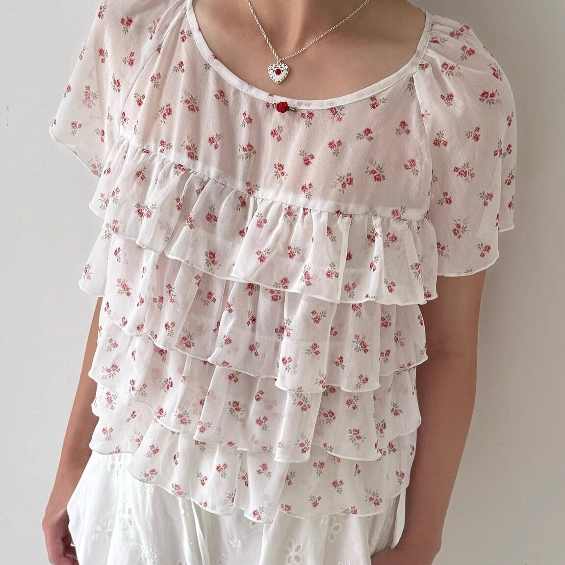SicAstra_Floral_Layered_Ruffle_Crew_Neck_Raglan_Women&