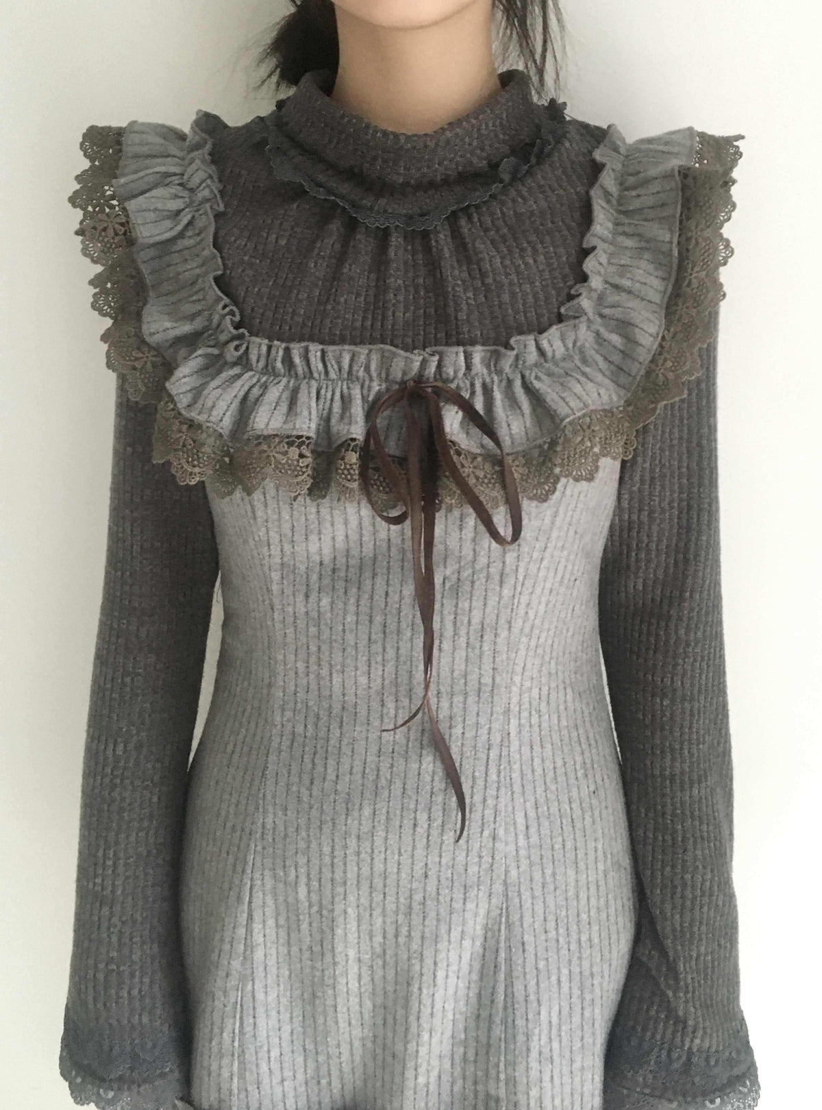 SicAstra_Lace_Ruffle_Wool_Blend_Women&