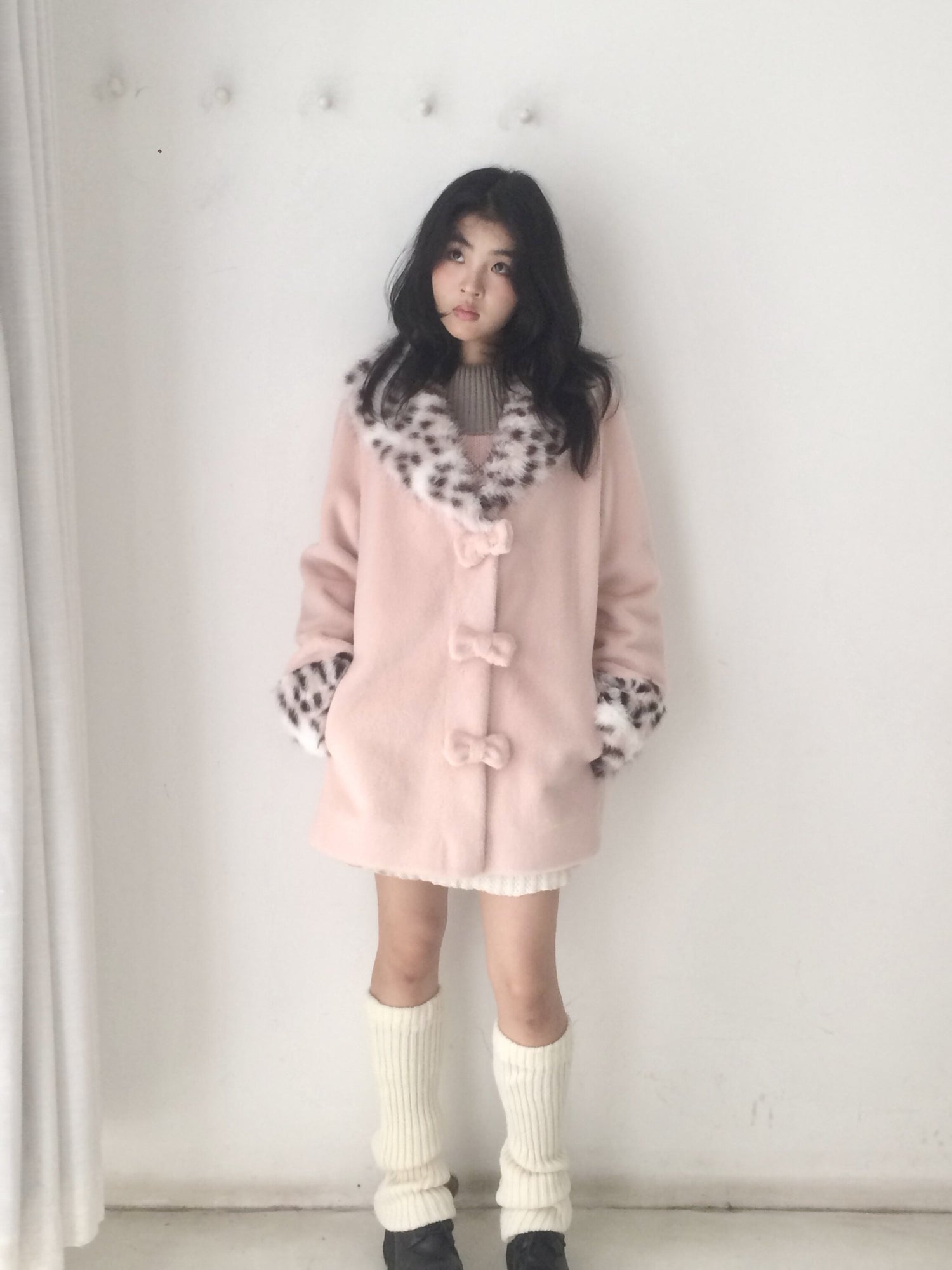 SicAstra_Pink_Leopard_Print_Bow_Hidden_Button_Fur_Collar_Women&