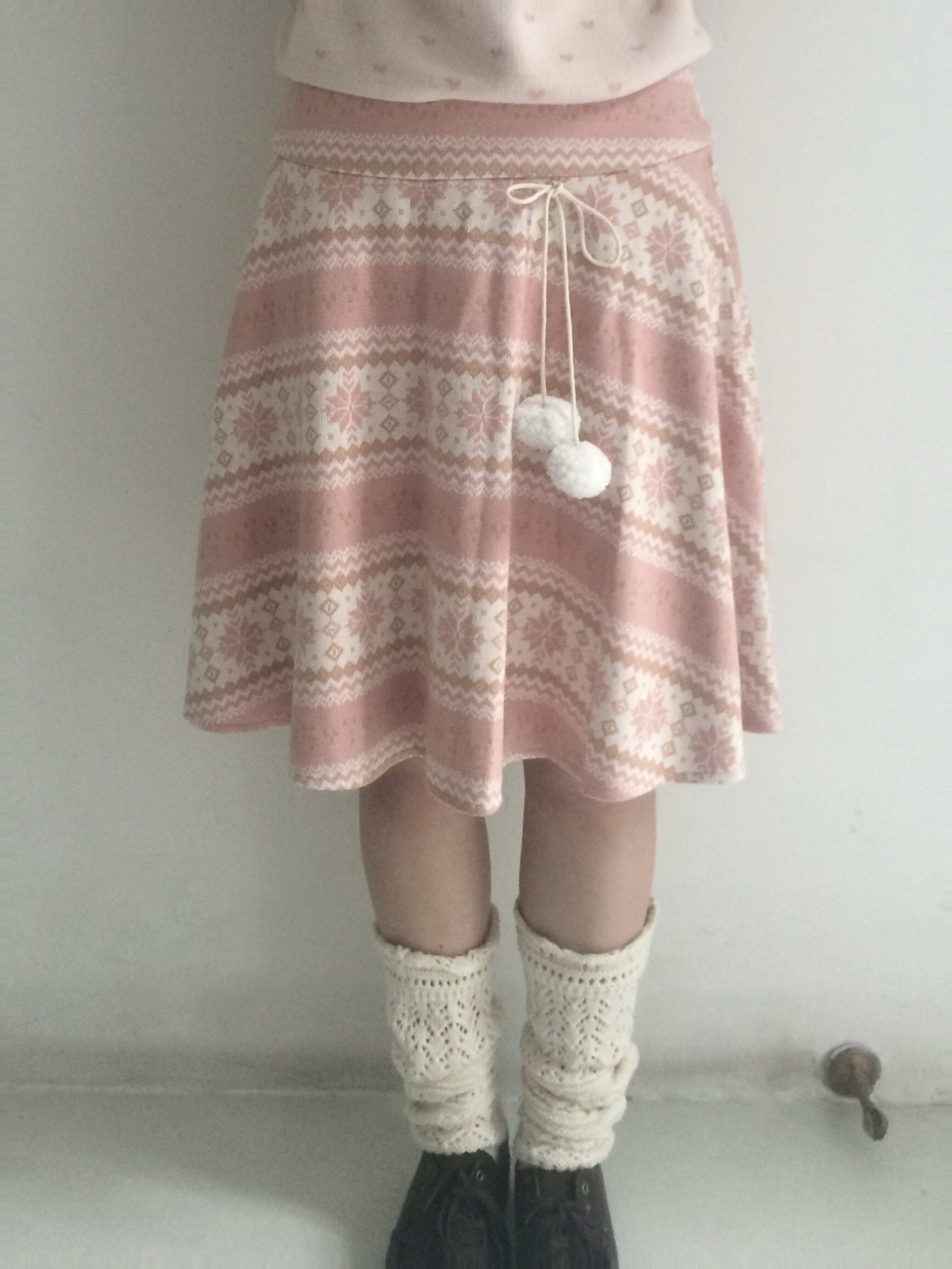 SicAstra_Pink_Snowflake_Vintage_Tie_Bow_Pom_Pom_Women&