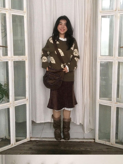 SicAstra Retro Leaf Jacquard Loose Round Neck Women&