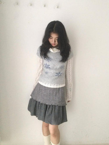 SicAstra Vintage Gray Knit Patchwork Flower Bud Pleated Women&