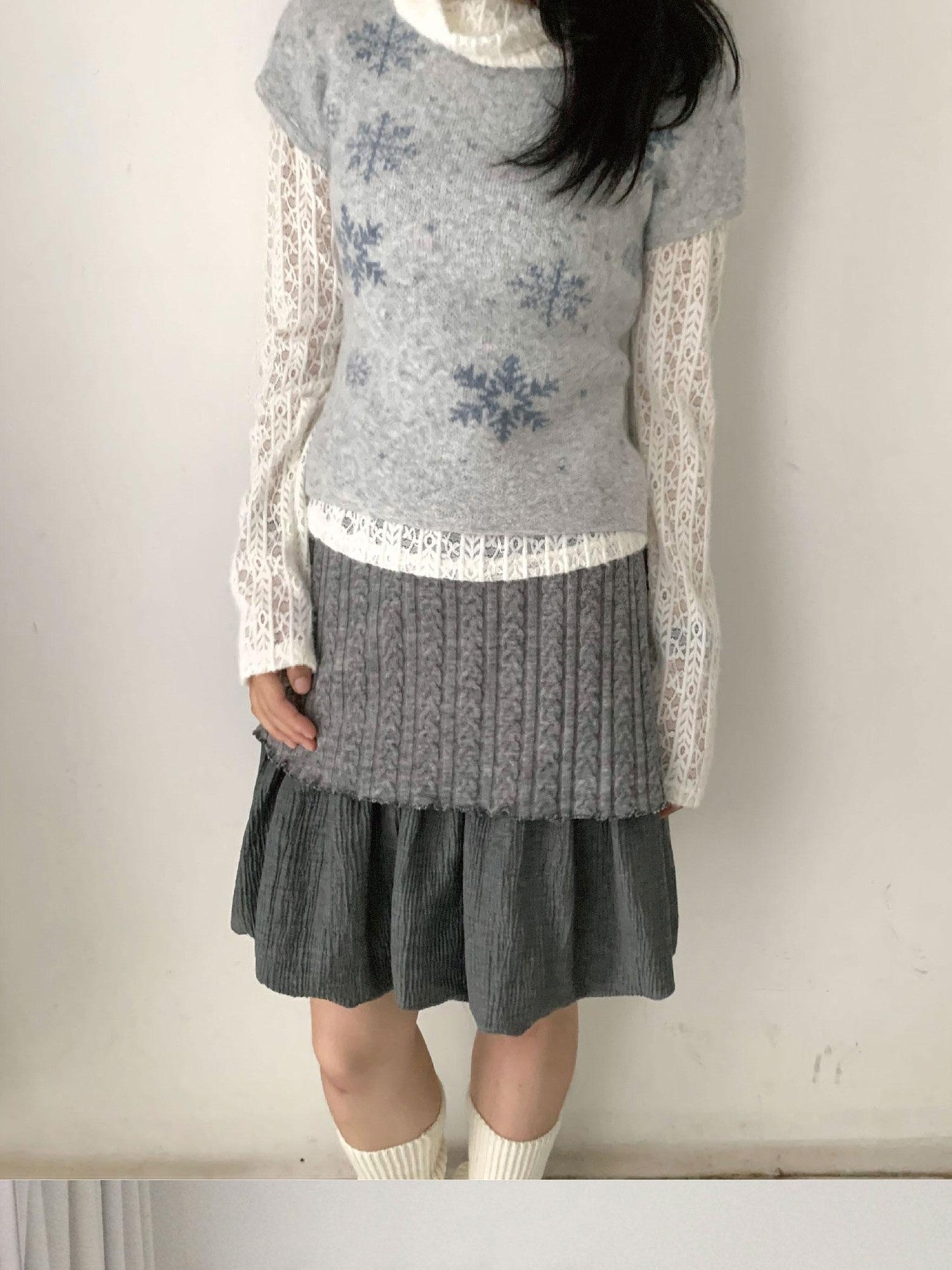 SicAstra Vintage Gray Knit Patchwork Flower Bud Pleated Women&