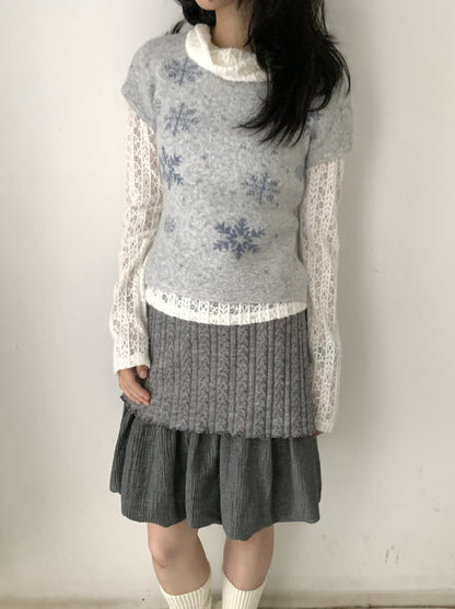 SicAstra_Vintage_Two_Tone_Snowflake_Jacquard_Vest_Women&