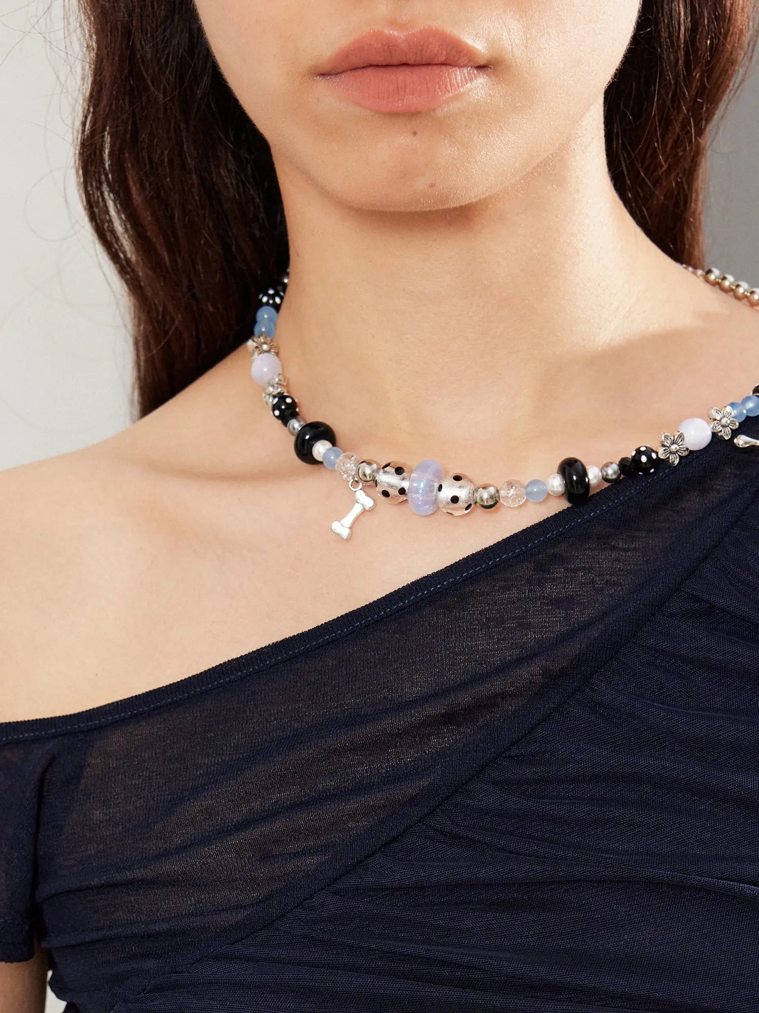 Vortex Flower Pendant Necklace With Silver Foil Glass Beads