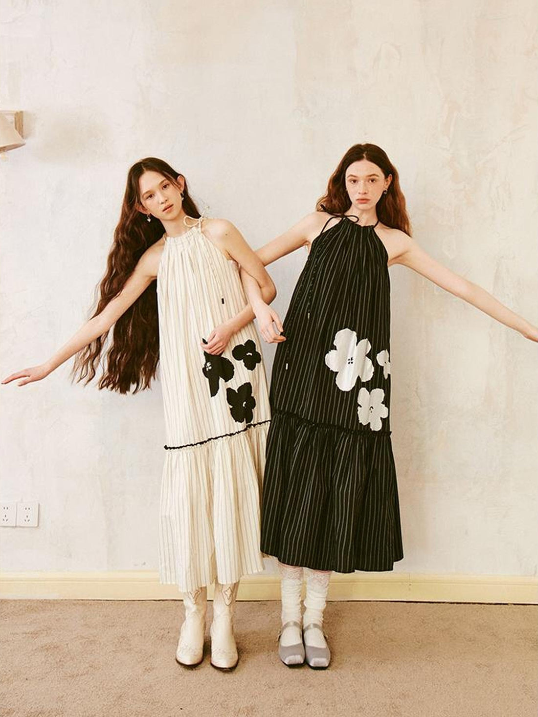 DIDDI MODA Silver Stripe Halter Neck A Line Maxi Dress