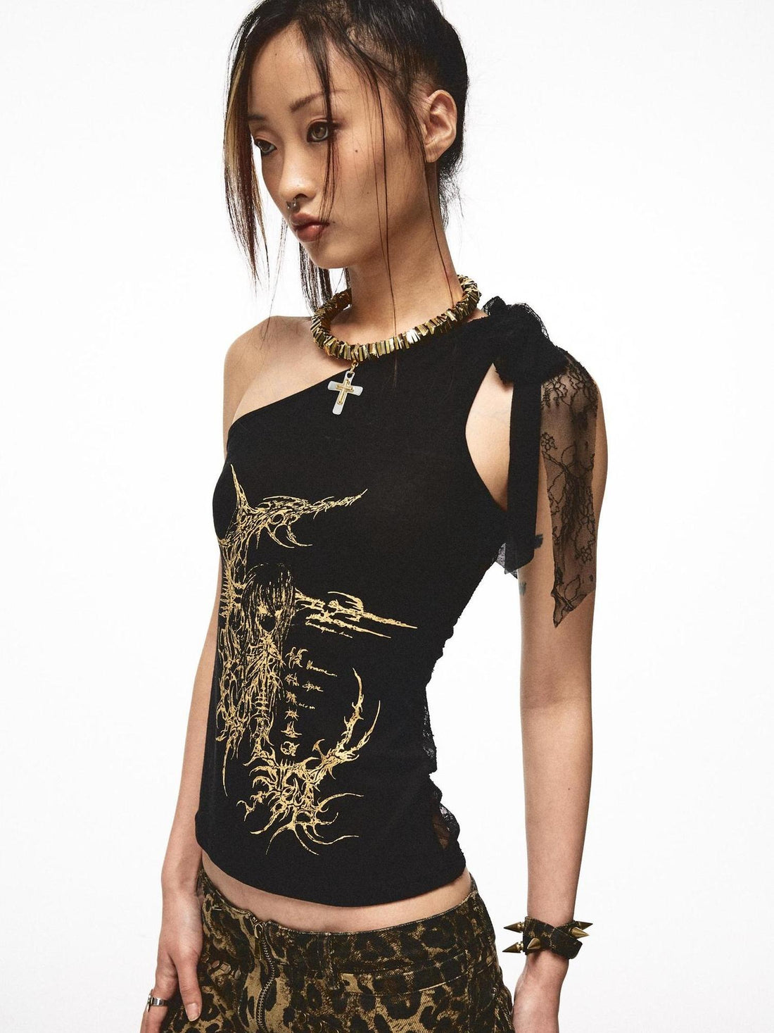 NONAME SPACE Single Shoulder Lace Patch Sheer Stretch Top