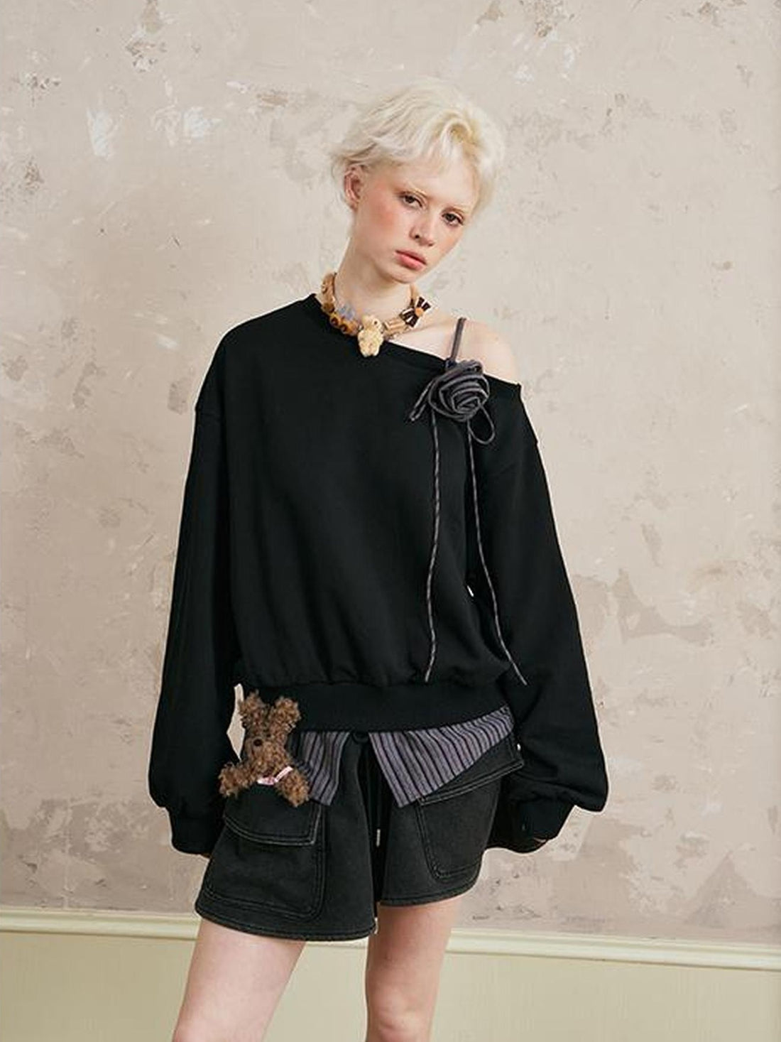 DIDDI MODA Slanted Shoulder Floral Ribbed Hem Sweatshirt