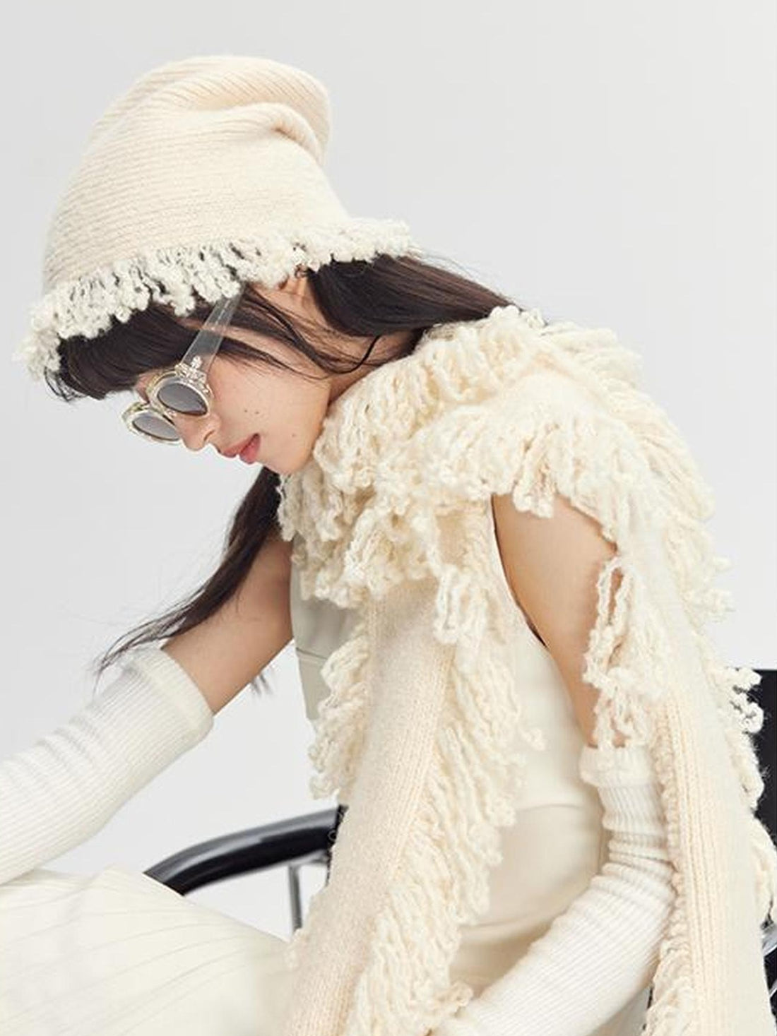 DIDDI MODA Snow Elf Cozy Fringe Hat Scarf Set