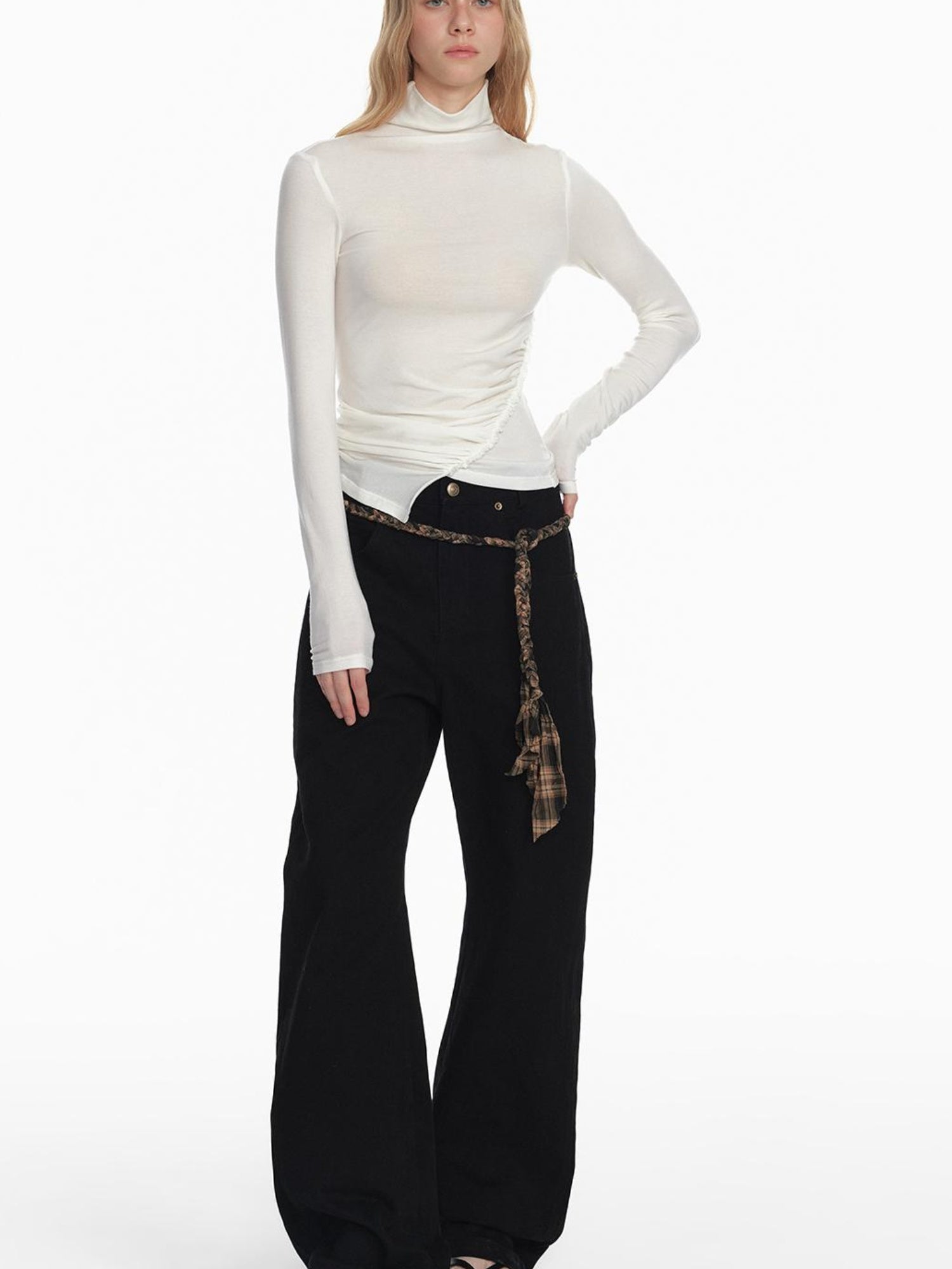 STRIKE A POSE Soft Wool Knit Women&