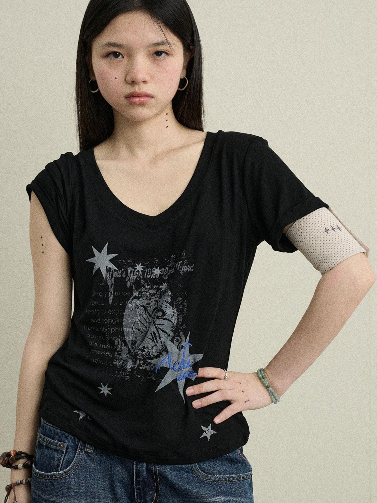 Achihara Spandex Viscose Knit Sneezy Star 2.0 T-Shirt