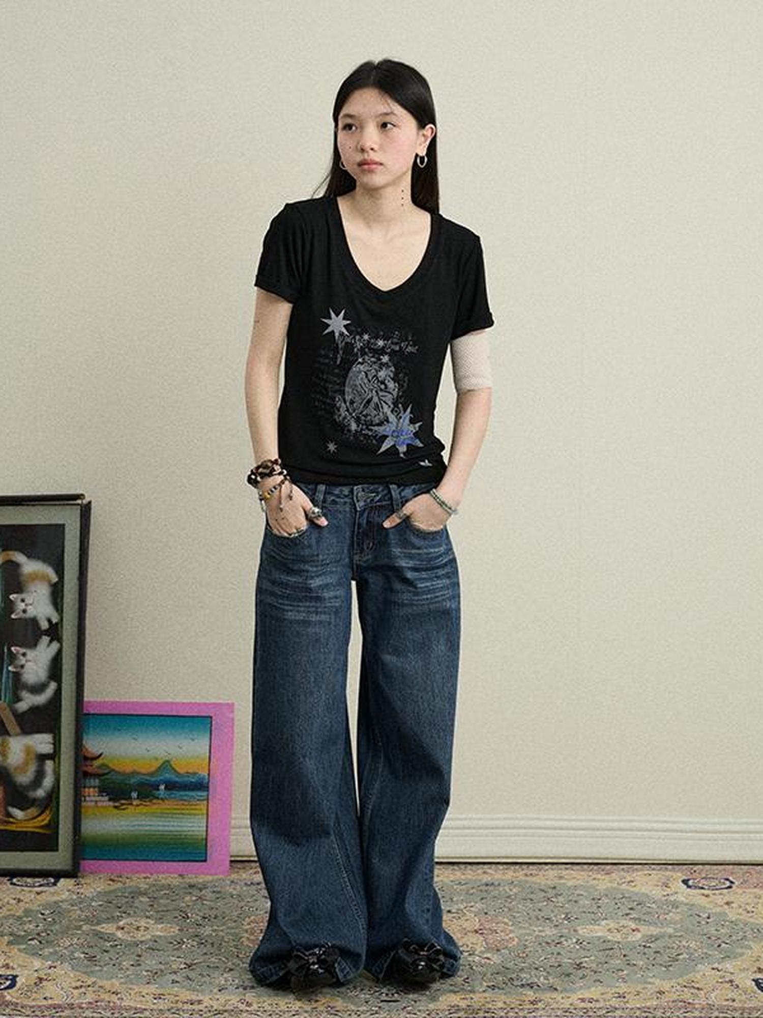 Achihara Spandex Viscose Knit Sneezy Star 2.0 T-Shirt