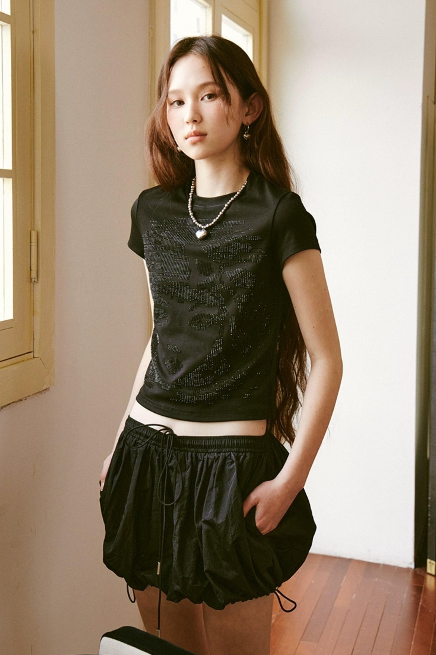 DIDDI MODA Sparkling Abstract Face Crop Tee With Rhinestones