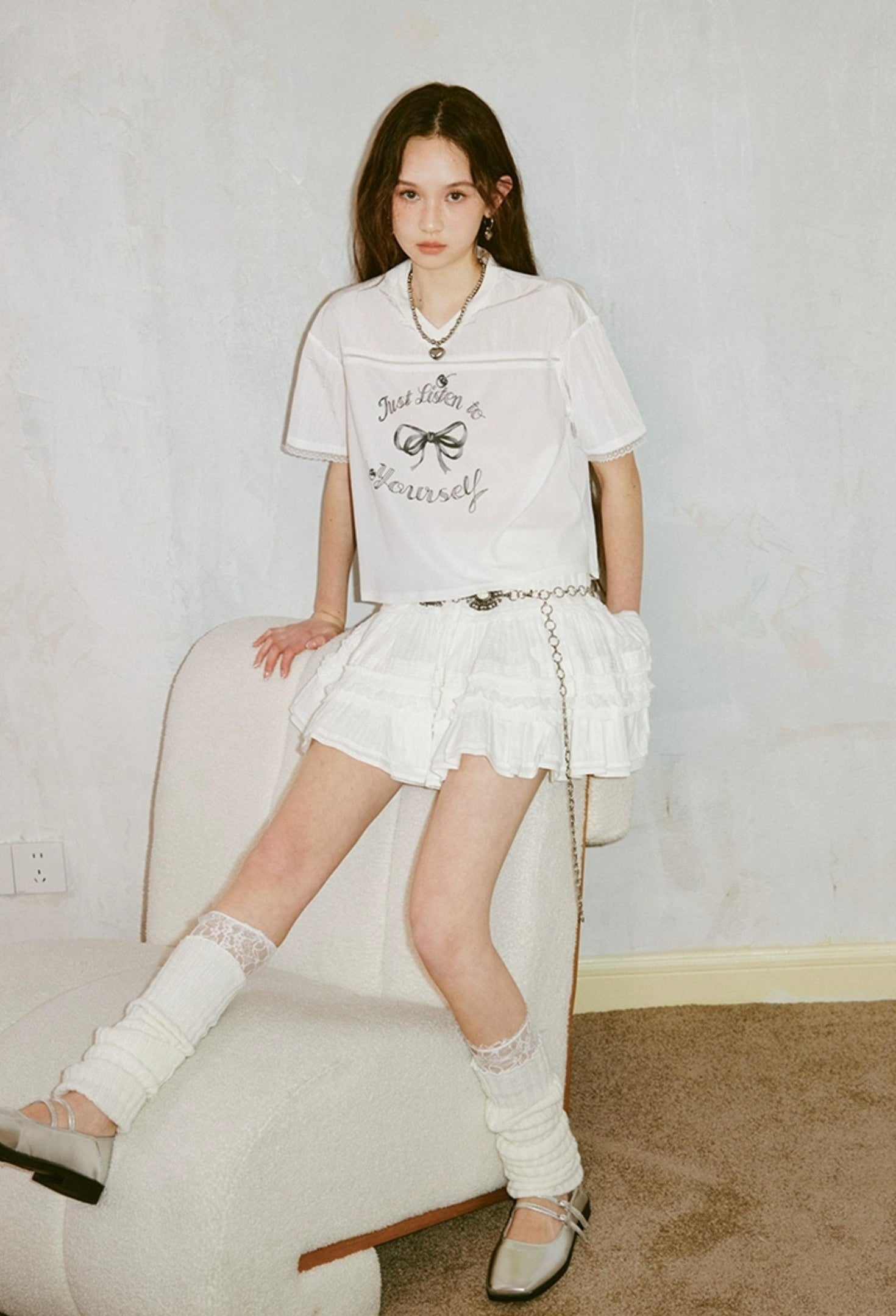 DIDDI MODA Sporty V Neck Cherry Bow Print Mesh Tee