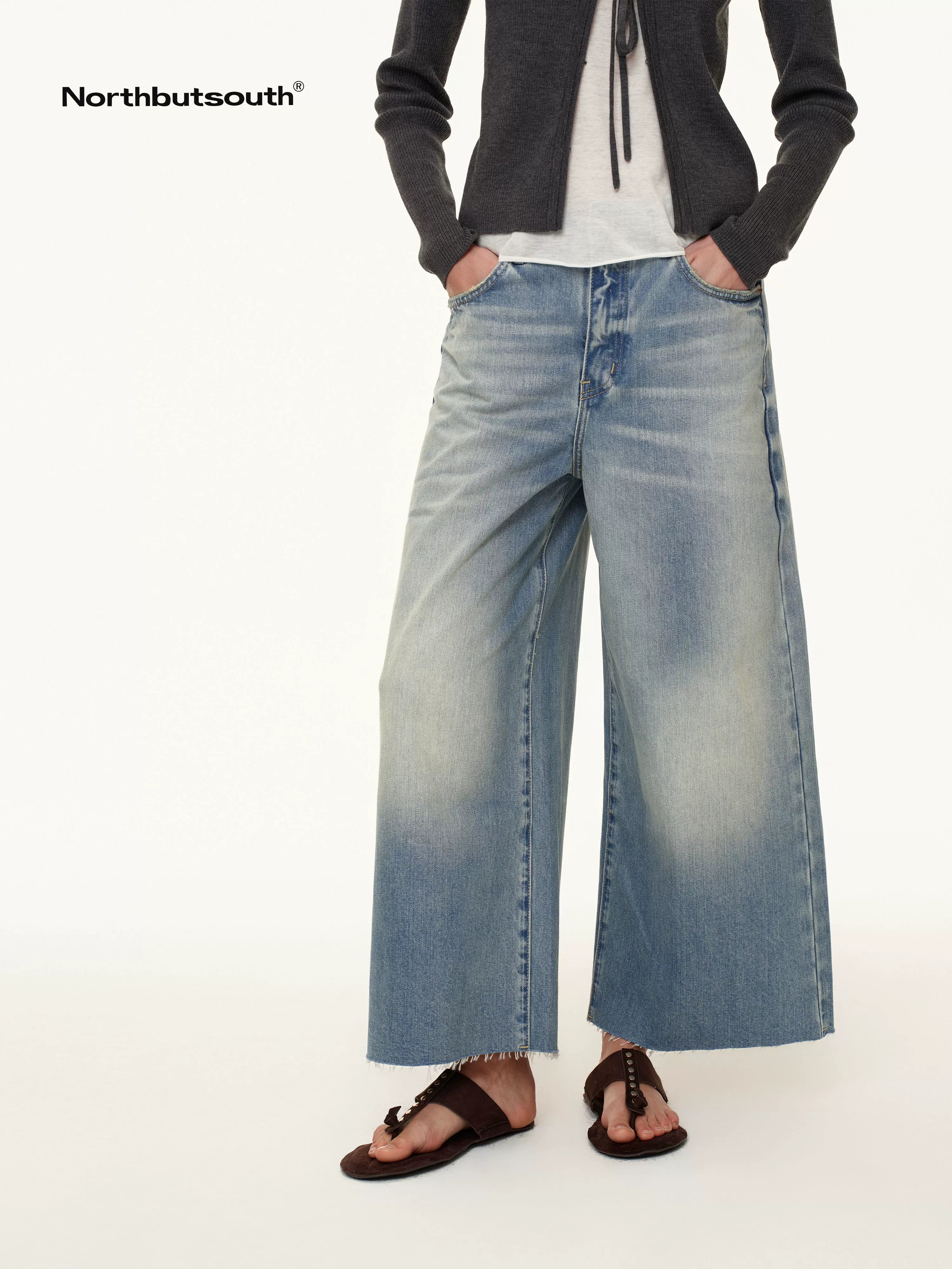 Stonewashed Frayed Hem Straight Leg Jeans