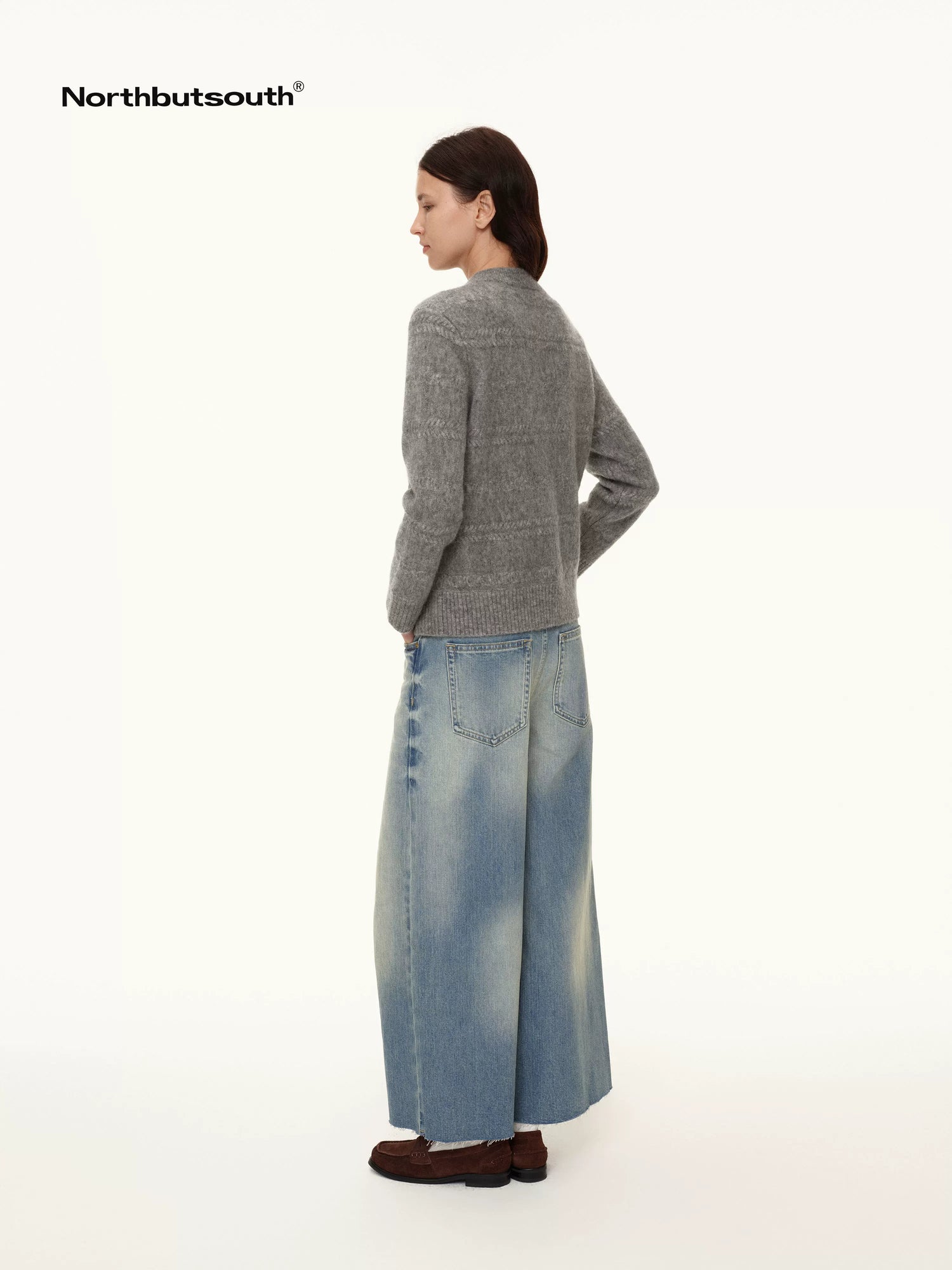 Stonewashed Frayed Hem Straight Leg Jeans