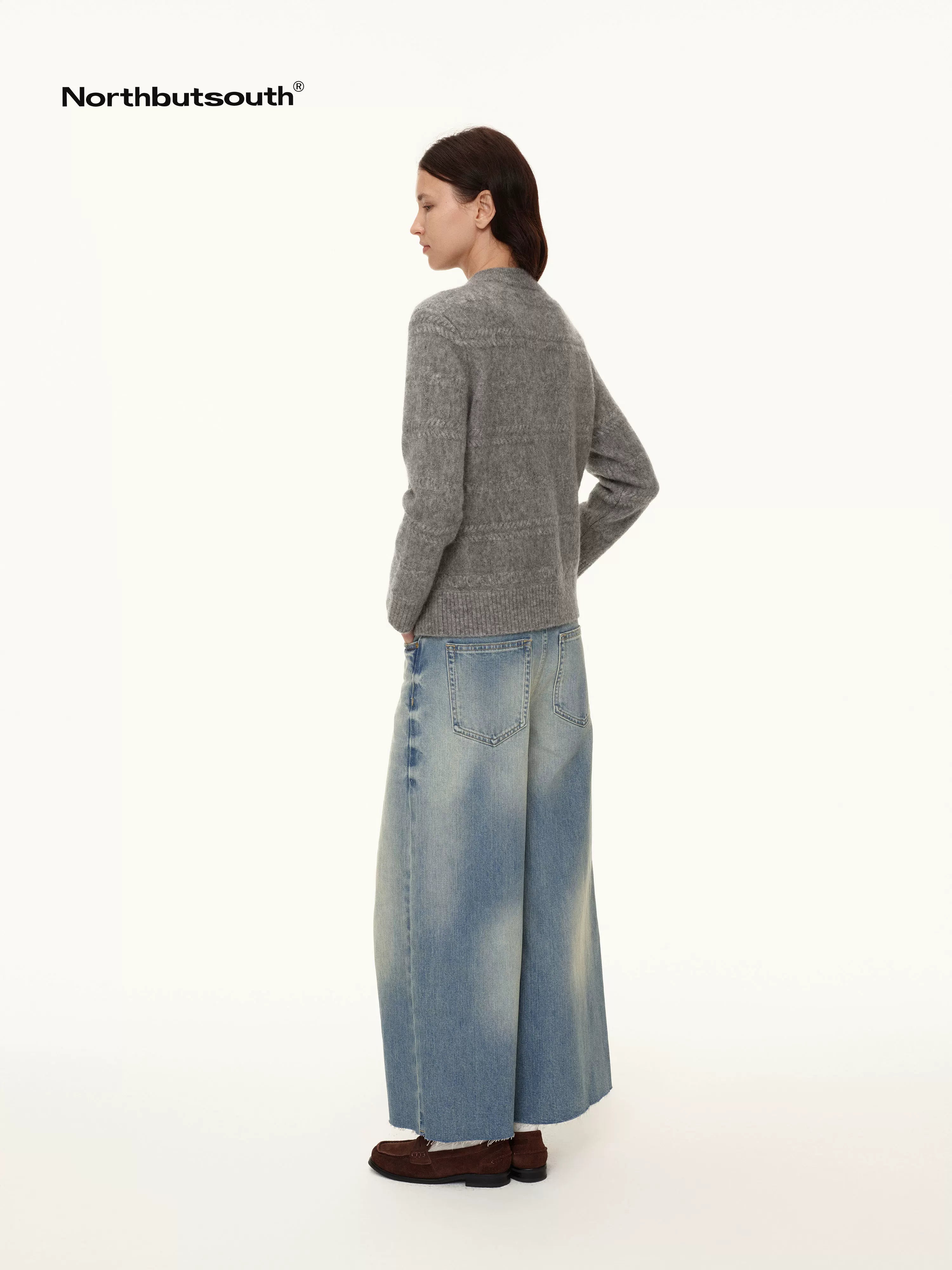 Stonewashed Frayed Hem Straight Leg Jeans