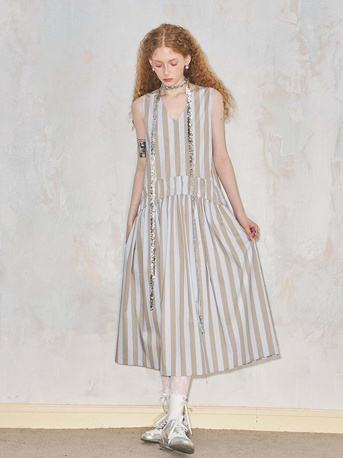 DIDDI MODA Summer V Neck Tuck Pleated Striped Maxi Dress