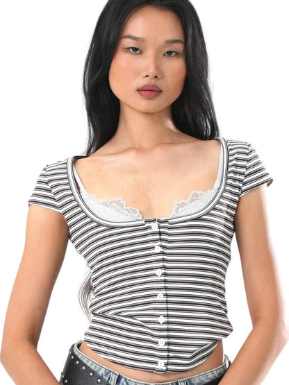 SweetChilling Cropped Lace Trim Cinched Waist Letter Print Women&