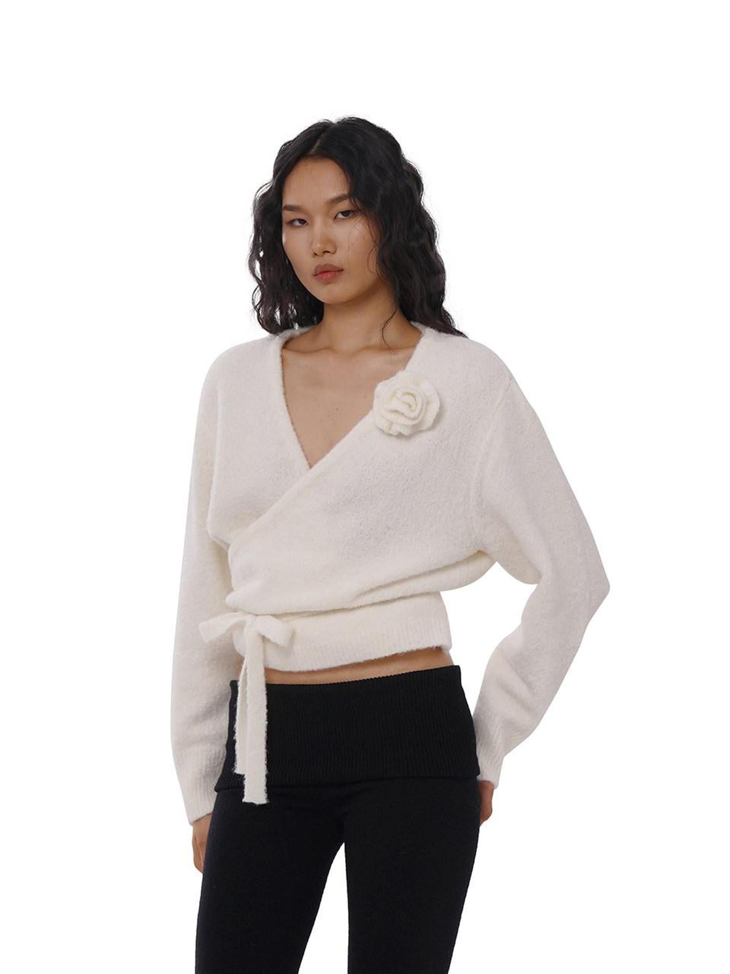 SweetChilling Cropped V-neck 3d Floral Loop Wrap Women&