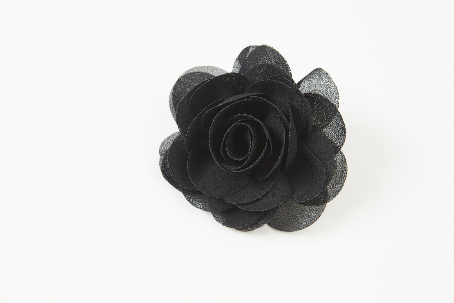 SweetChilling_Flower_Brooch_Knit_Two_Way_Zipper_Slim_Fit_Women&