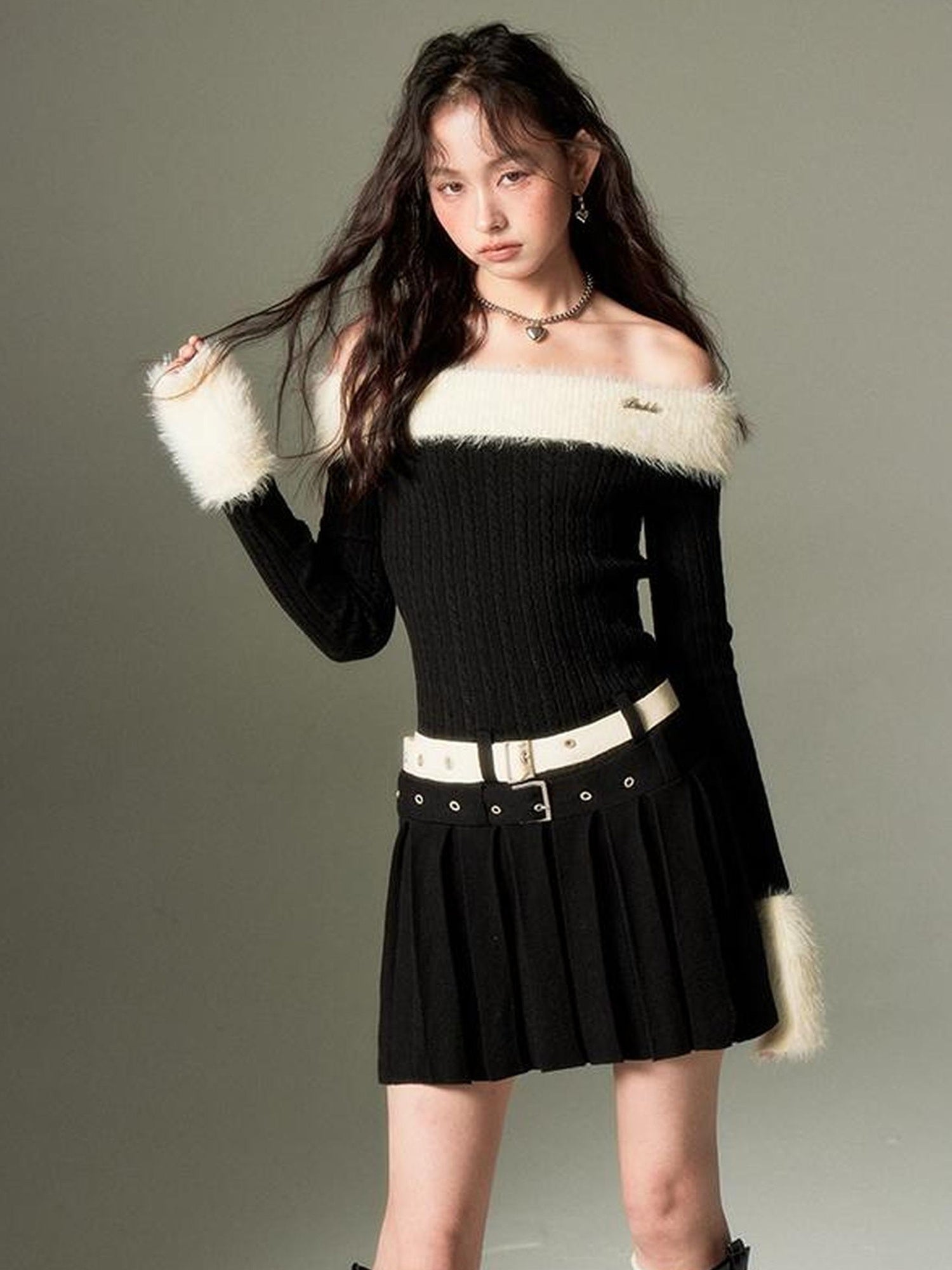 DIDDI MODA Sweet Cool Off Shoulder Knit Set With Dual Belts