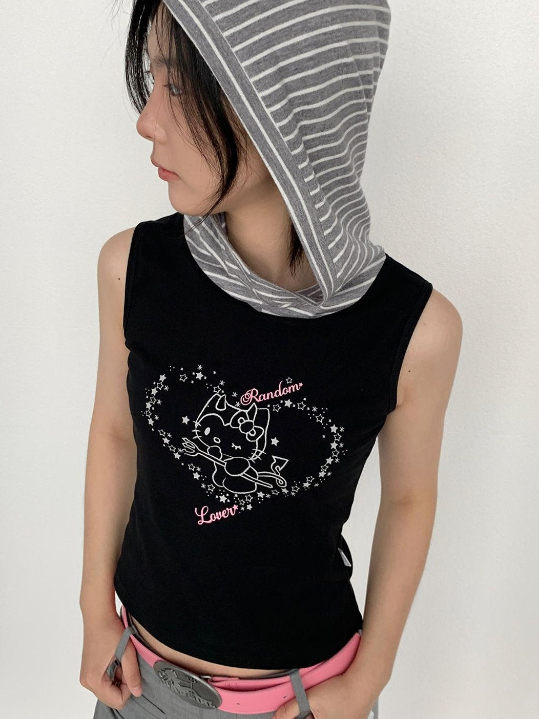 atrandom Sweet Cool Sleeveless Hooded Vest 24Ss Print T-Shirt