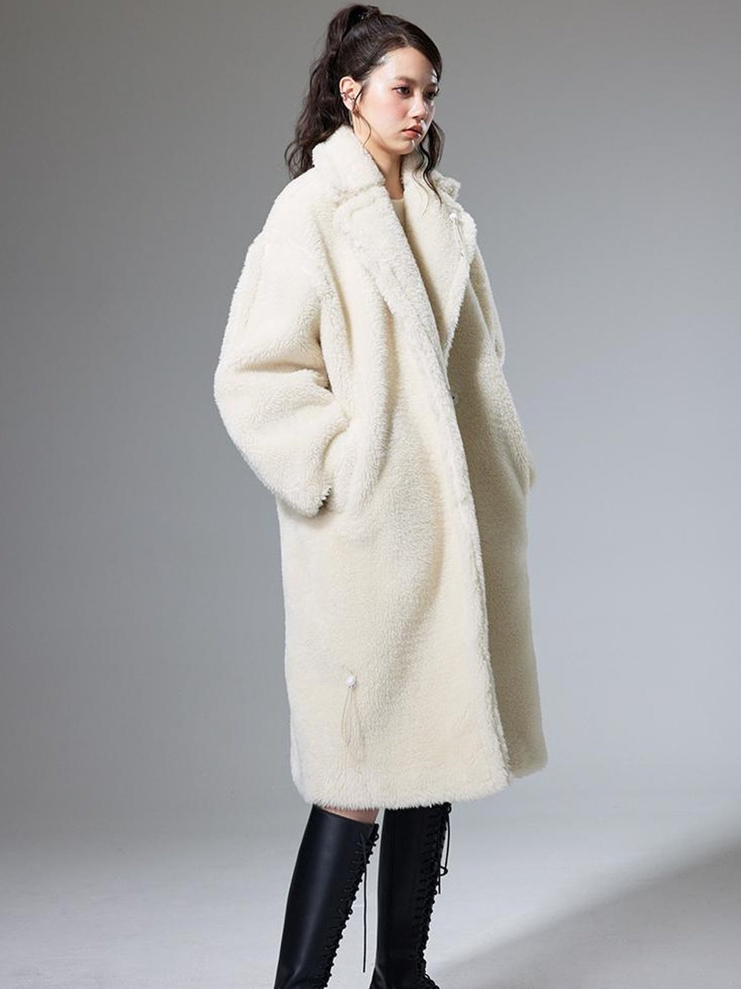 DIDDI MODA Teddy Bear Floral Patch Overcoat