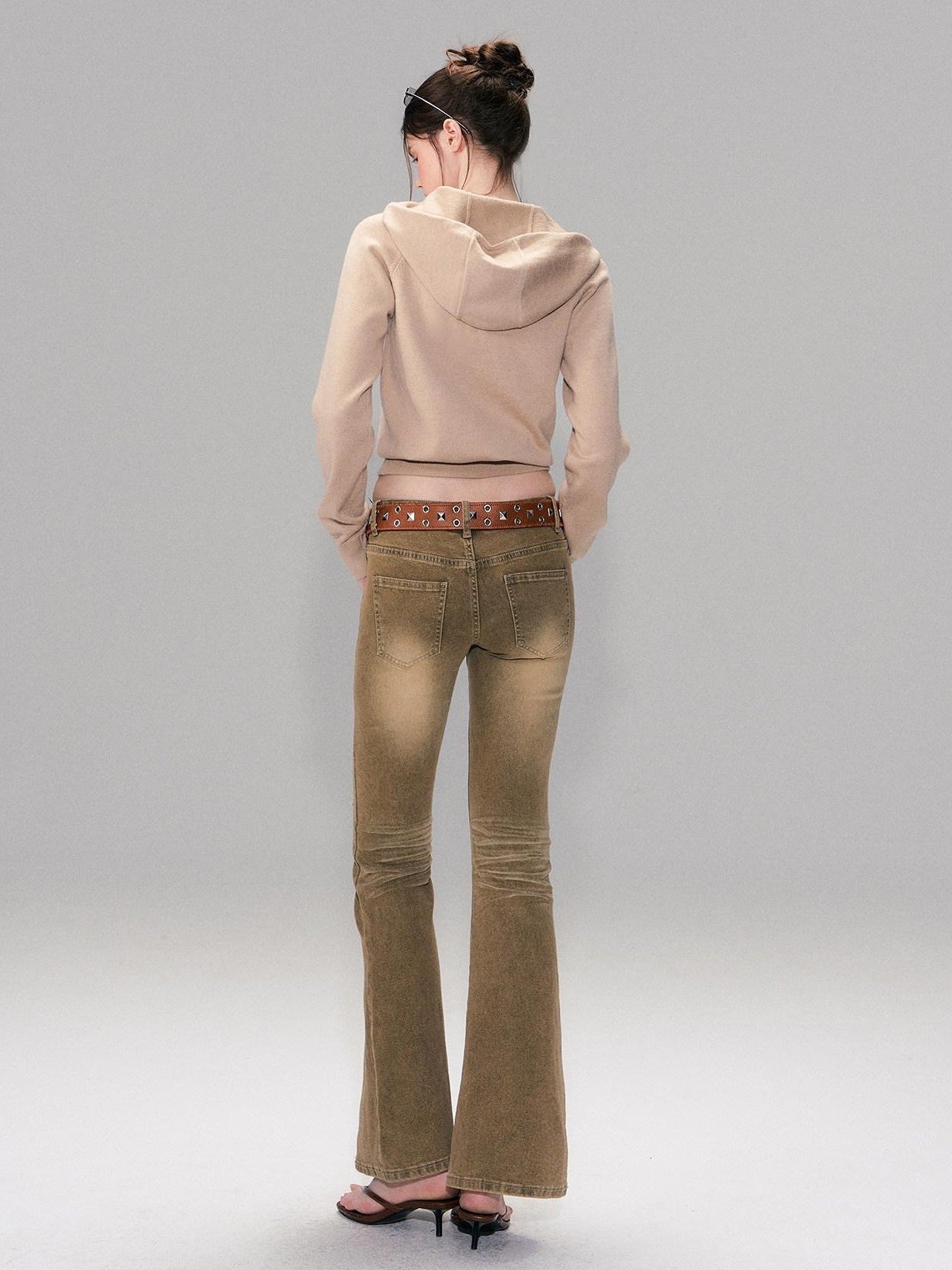 The NeverMore Brown Studded Vintage Pin Buckle Minimalist Jeans Women&