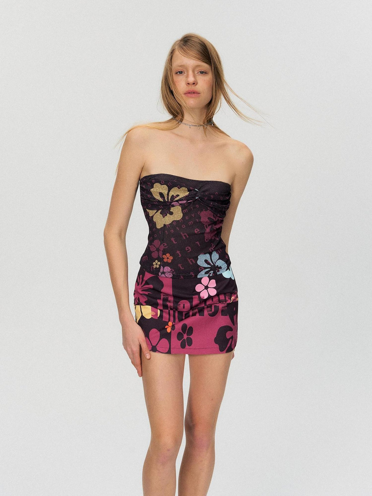The NeverMore Deep Purple Cropped Printed Slim Fit Vintage Women&