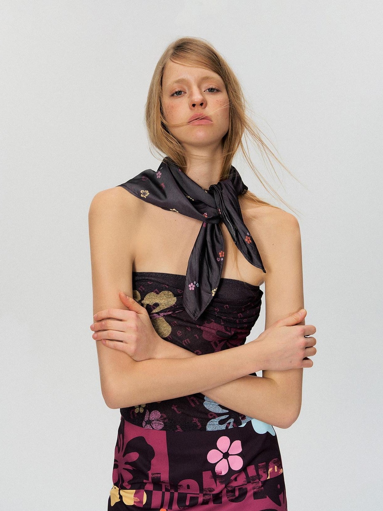 The NeverMore Deep Purple Cropped Printed Slim Fit Vintage Women&