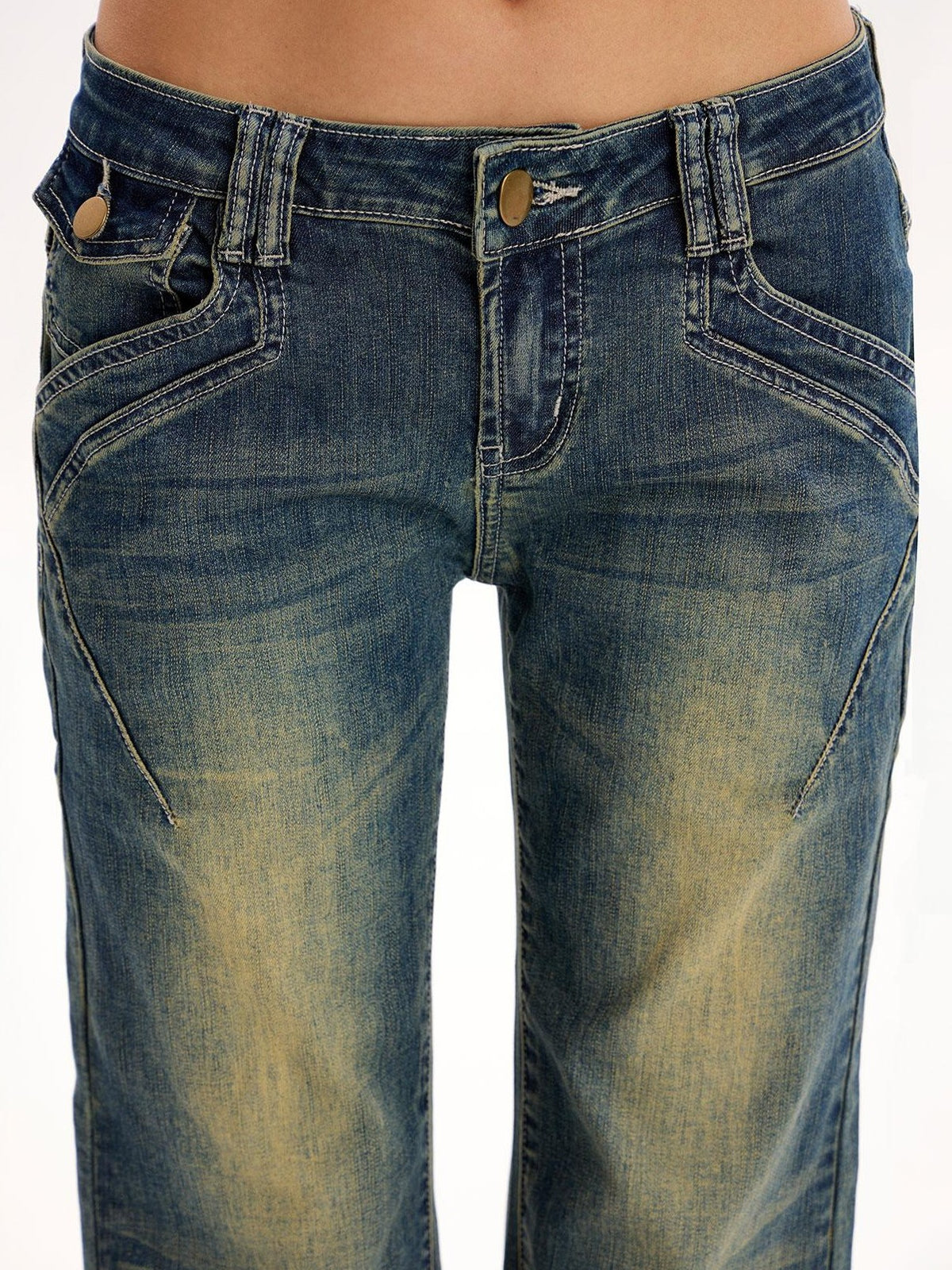 The NeverMore Low Waist Vintage Wash 3d Cut Women&